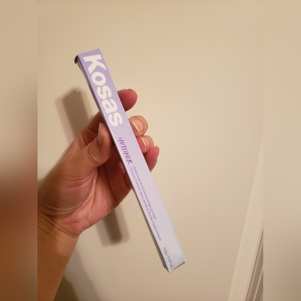 Kosas "Beyond Cool Rosy Mauve" Hotliner Hyaluronic Acid Contouring Lip Liner